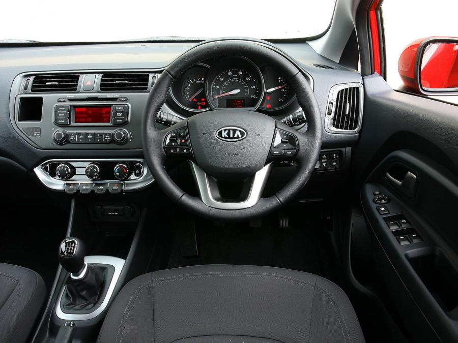  Kia Rio 5-Door 2011 года  (UK) (фото 2 из 30)
